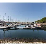 Apartment With A View Of The Marina