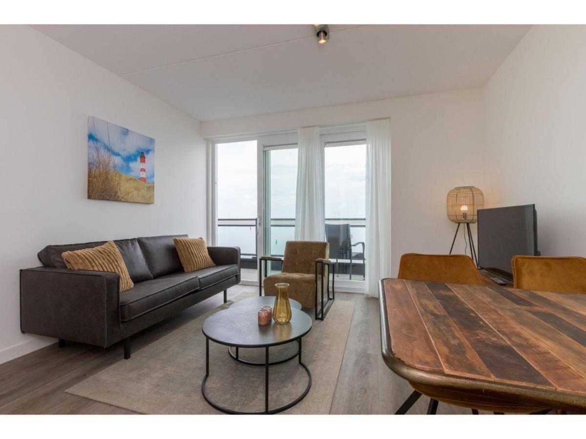 With A View Of The Marina Appartement