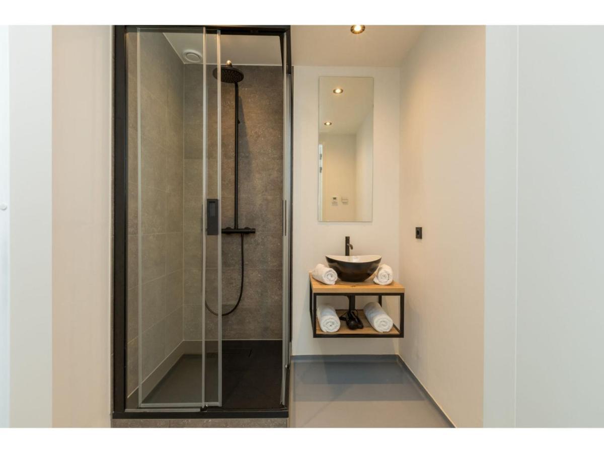 Appartement With A View Of The Marina